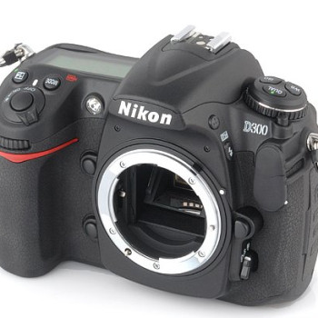 نيكون D300
